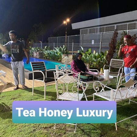 Tea Honey Luxury Villa Malacca Exterior foto