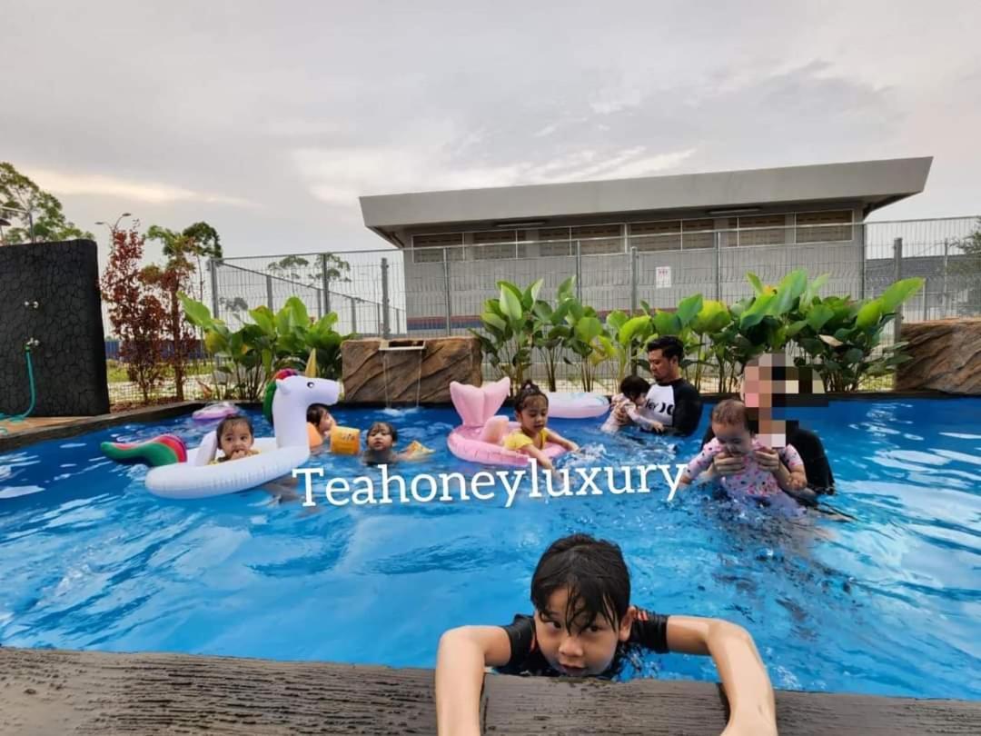 Tea Honey Luxury Villa Malacca Exterior foto